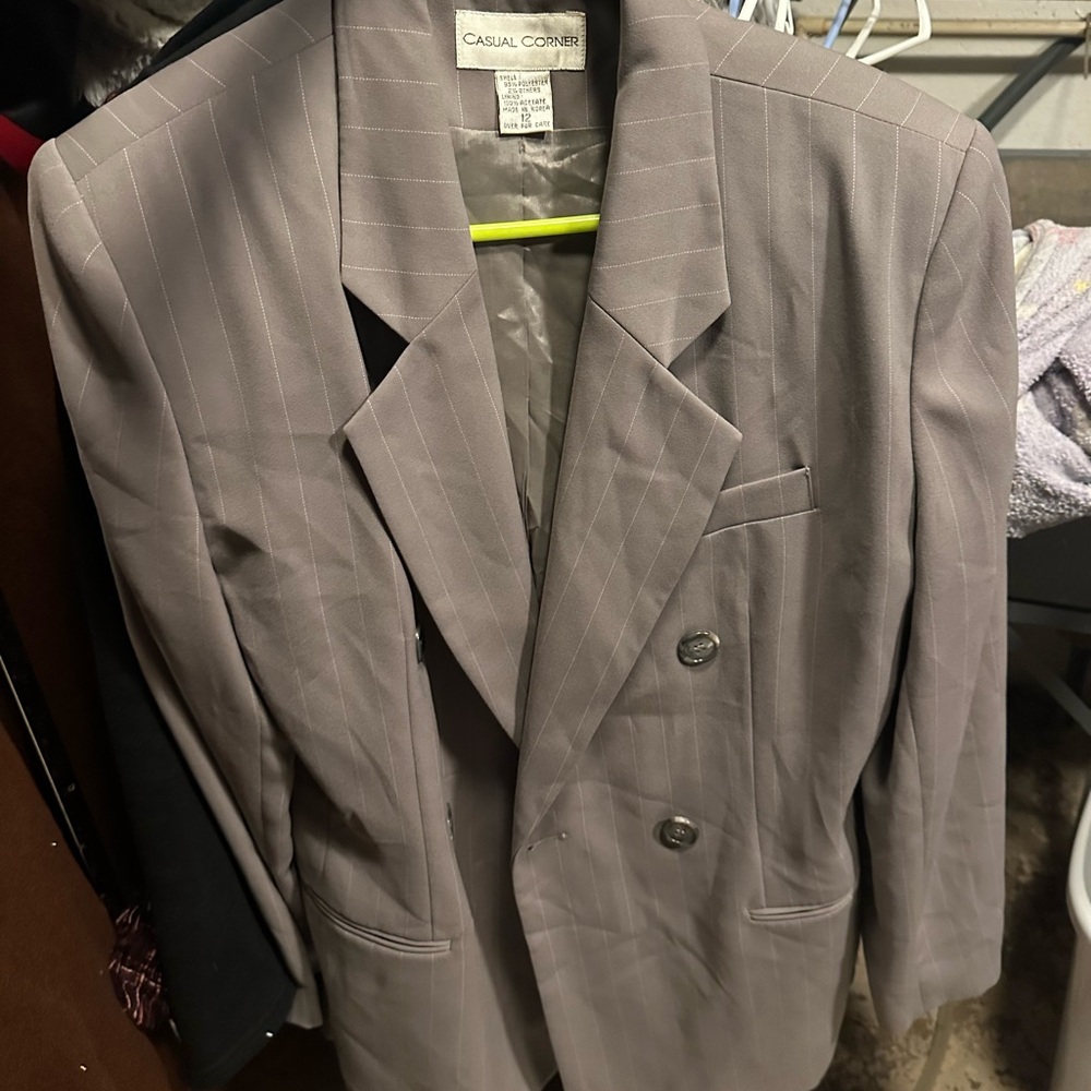 Casual Corner Women's Gray Pinstripe Blazer